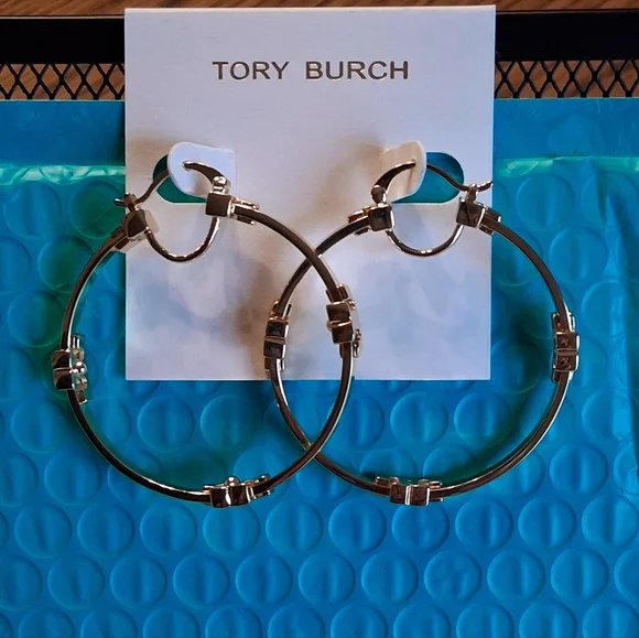Tory Burch Gold Hoop Earrings With Logo Accents NWT - Picture 4 of 10